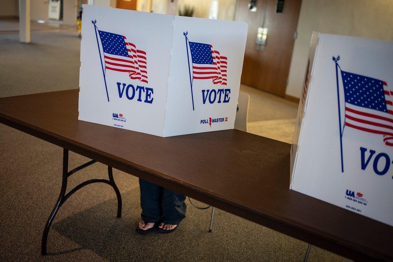 US-election-vote-AP-041120