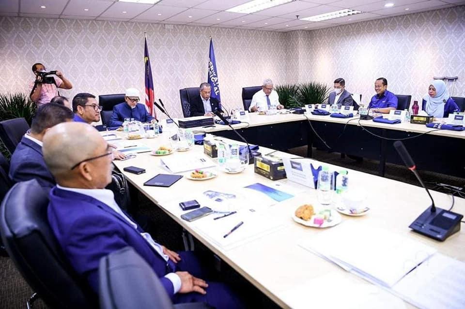 Prime Minister Muhyiddin Yassin chairs a Supreme Council meeting with Perikatan Nasional leaders last night. Photo: Facebook