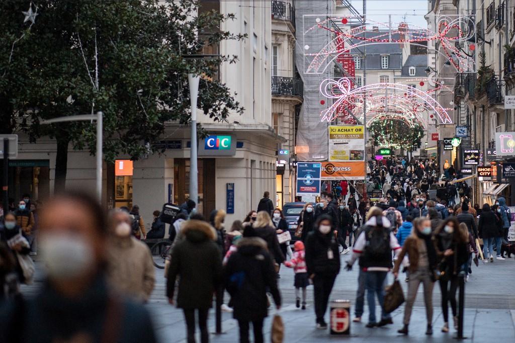 FRANCE-HEALTH-VIRUS-ECONOMY-CHRISTMAS