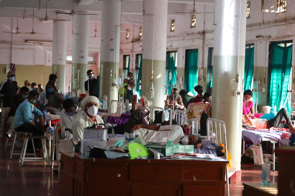 Patients infected with black fungus are treated at the mucormycosis ward of a government hospital in Ahmedabad, India, May 21. Photo: AP