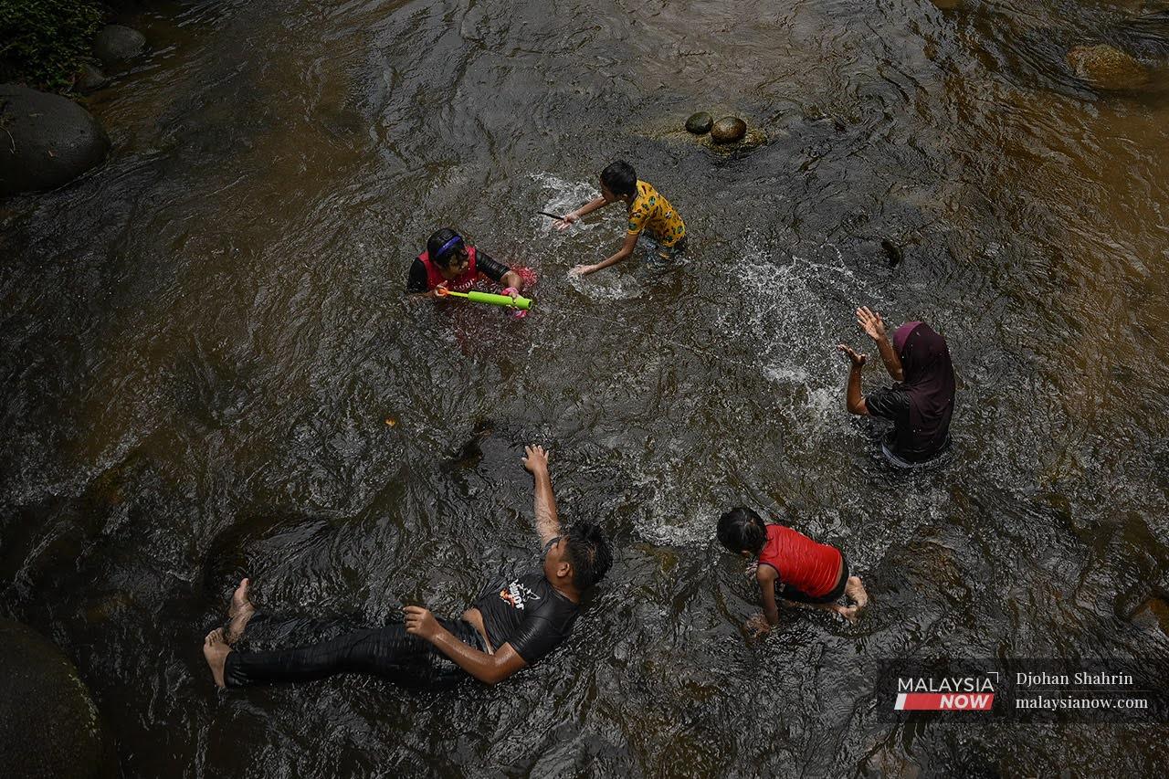 Beriadah-bersama-keluarga-