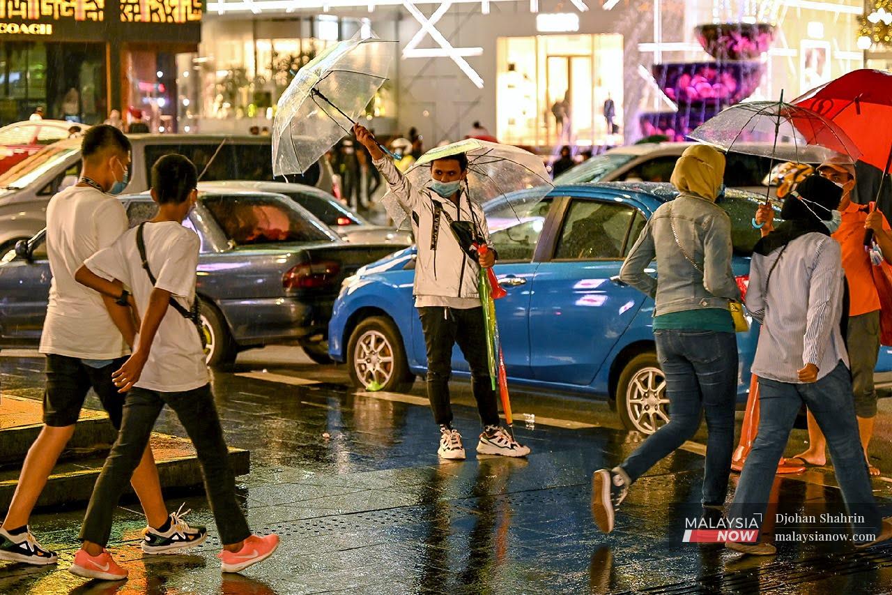 Many places in the country may experience stretches without rain once the southwest monsoon season kicks in.