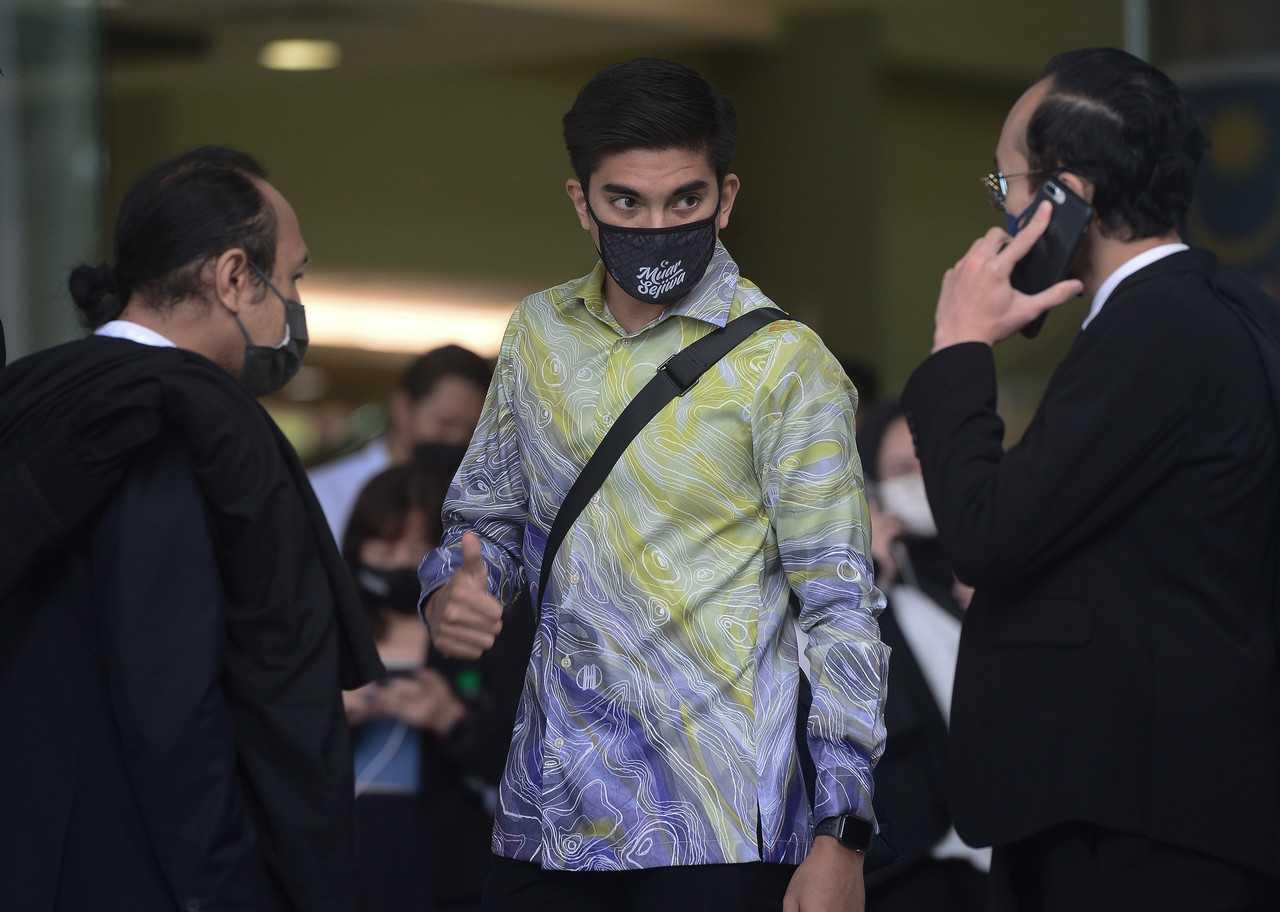 Muar MP Syed Saddiq Syed Abdul Rahman at the Kuala Lumpur court complex today. Photo: Bernama