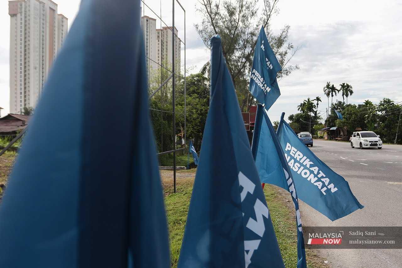 Menurut penganalisis politik, penyokong Perikatan Nasional akan menerima logo baru daripada gabungan itu.