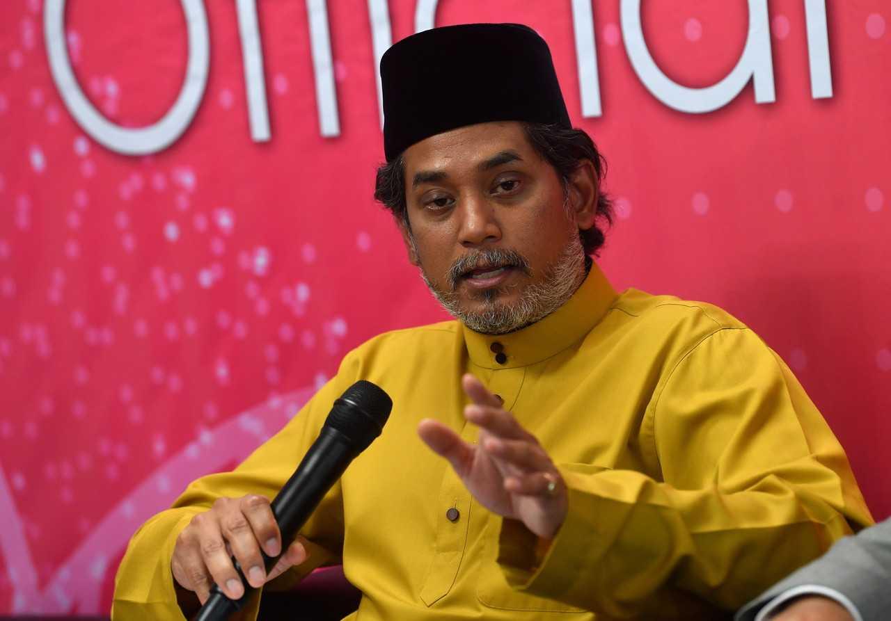 Health Minister Khairy Jamaluddin speaks at a press conference in Cyberjaya yesterday. Photo: Bernama