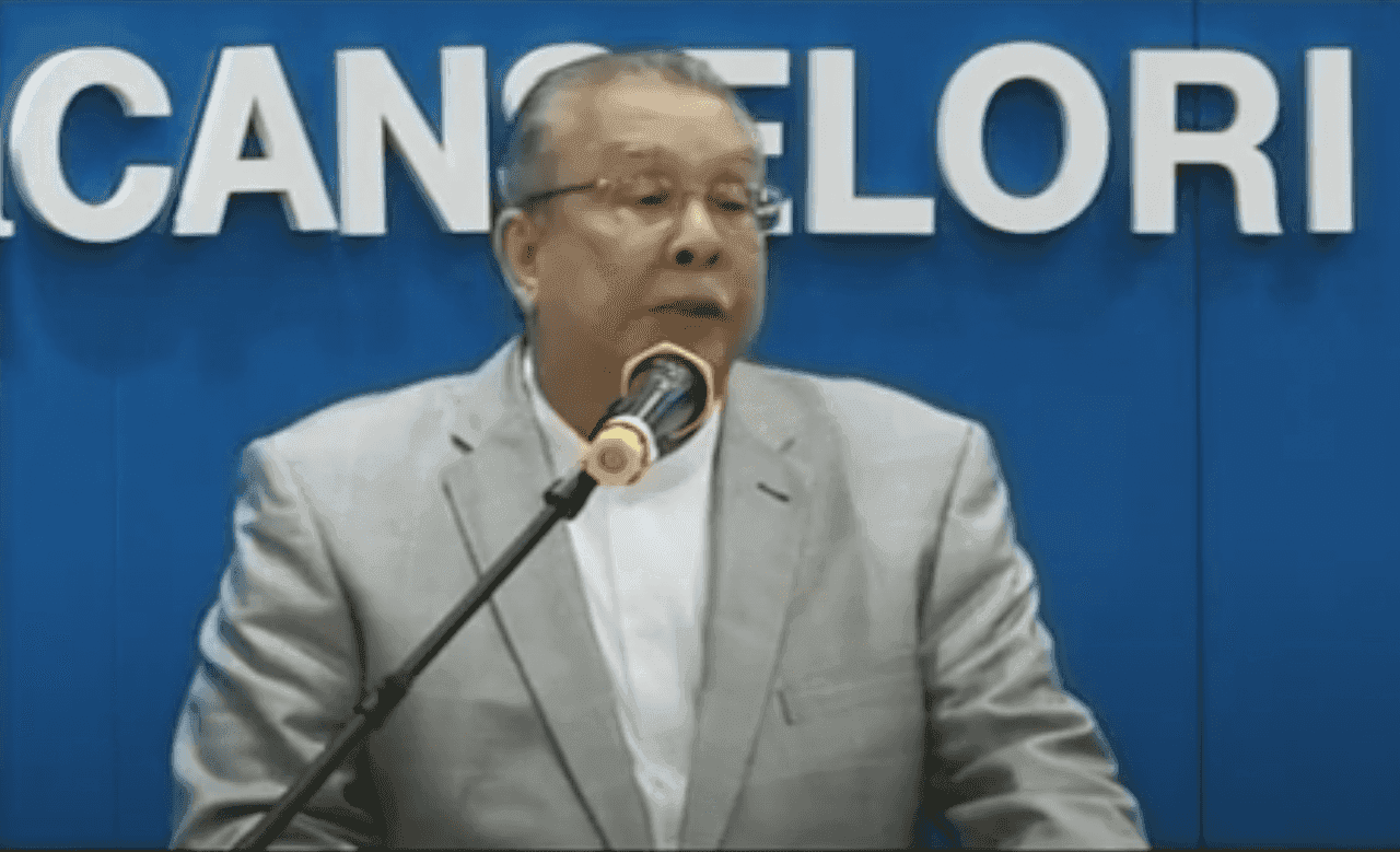 Taikun hartanah terkenal Mustapha Kamal Abu Bakar ketika memberi ucapan di Universiti Kebangsaan Malaysia pada 2014.