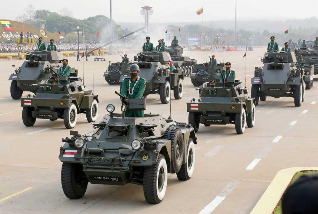 Military personnel participate in a parade on Armed Forces Day in Naypyitaw, Myanmar, March 27, 2021. Photo: Reuters