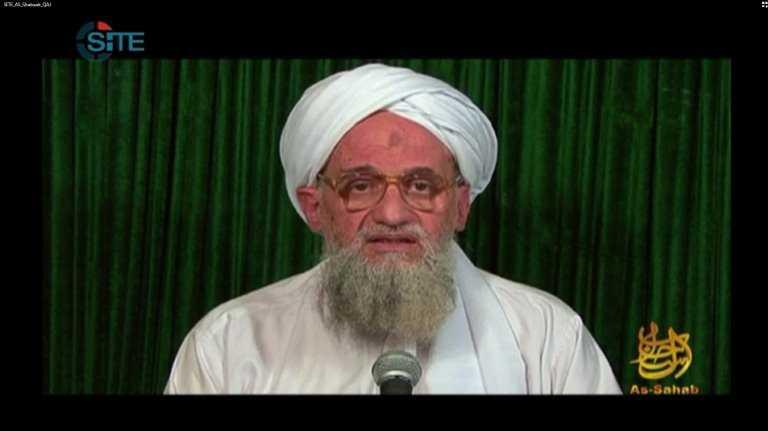 Pemimpin Al-Qaeda Ayman Al-Zawahiri dalam sebuah paparan video memberi ucapan pada 2012. Gambar: AFP