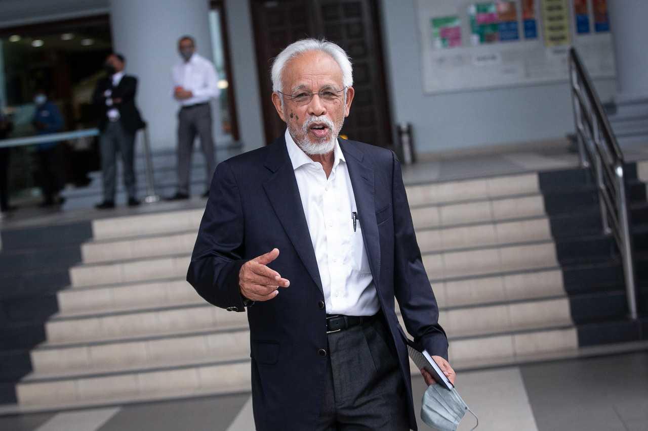 Former Felda chairman Shahrir Samad at the Kuala Lumpur court complex today. Photo: Bernama
