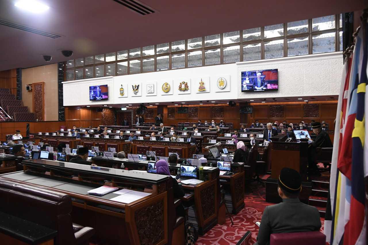Prime Minister Ismail Sabri Yaakob speaks at the Dewan Negara in Kuala Lumpur today. Photo: Bernama