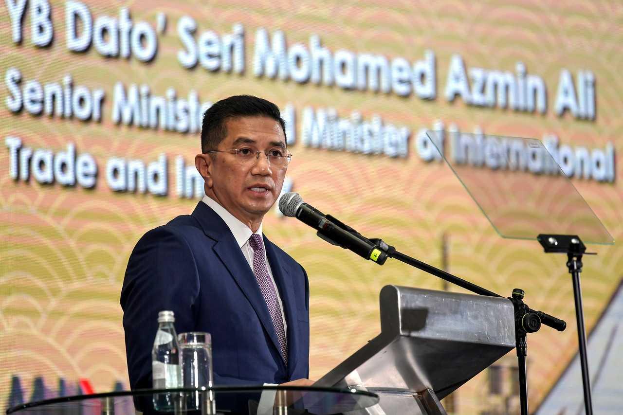 Menteri Perdagangan Antarabangsa dan Industri Mohamed Azmin Ali. Gambar: Bernama