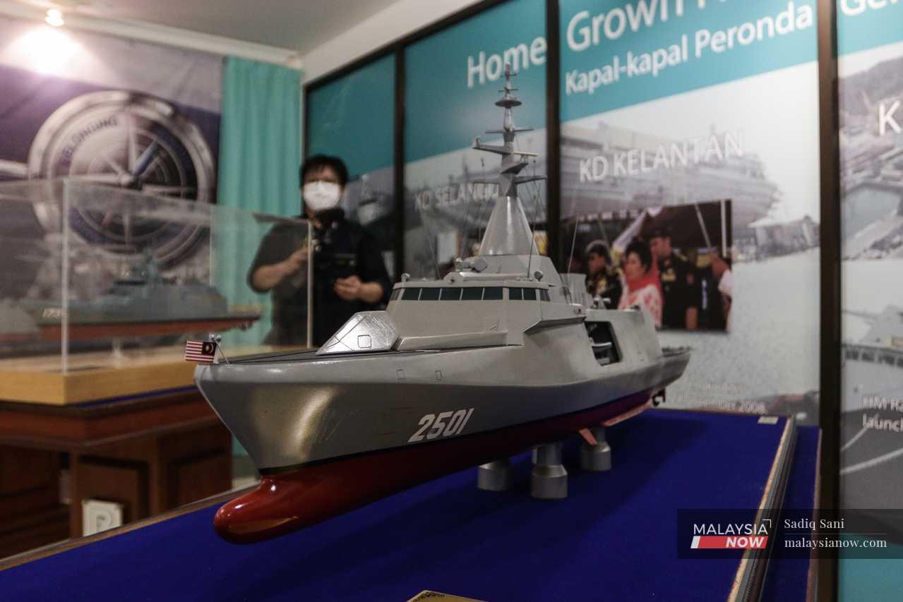 Model LCS yang dipamerkan di ibu pejabat BNS.