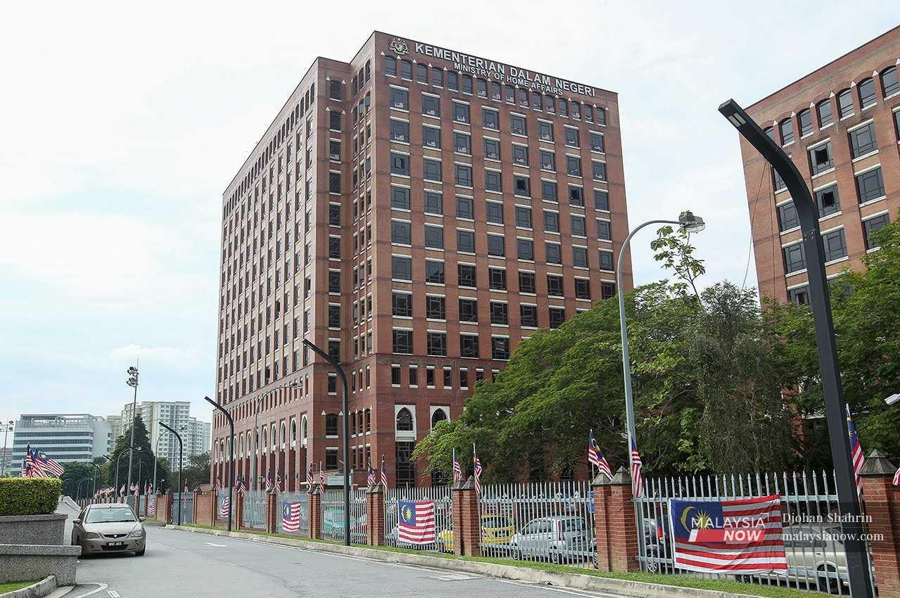 Bangunan Kementerian Dalam Negeri di Putrajaya.