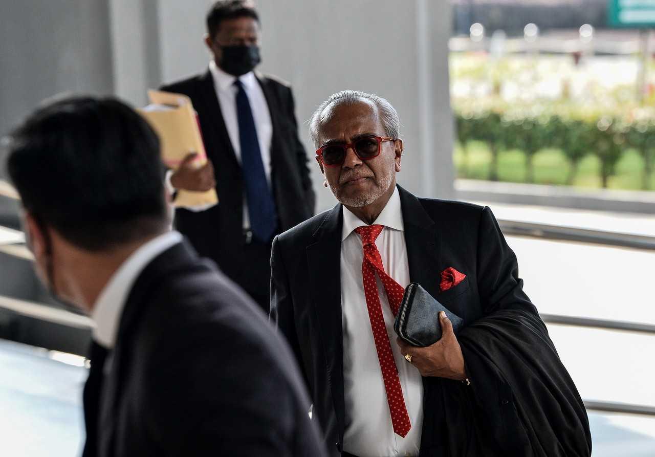 Lawyer Muhammad Shafee Abdullah arrives at the Kuala Lumpur court complex for Najib Razak's 1MDB case today. Photo: Bernama