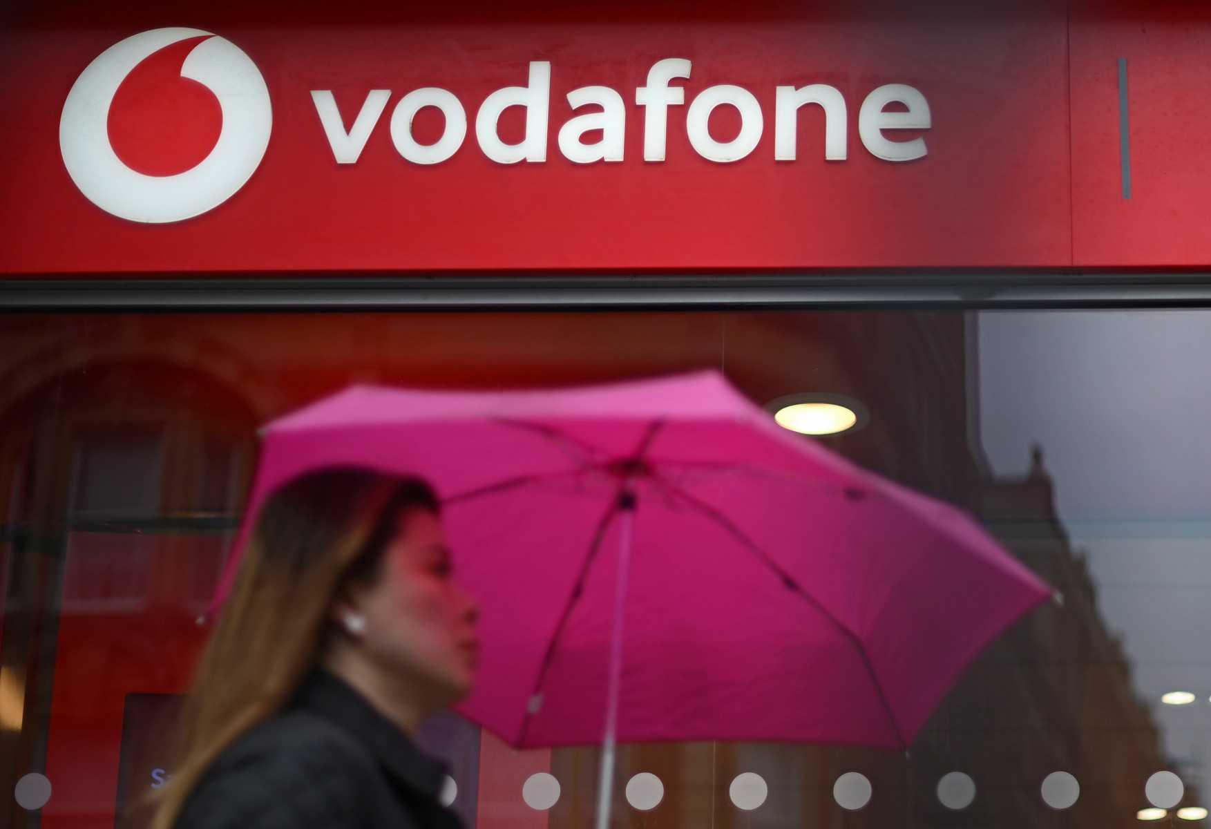 Vodafone Hungary bertanggungjawab menyiapkan terminal logistik 5G dengan bekalan kelengkapan dari Huawei. Gambar: AFP