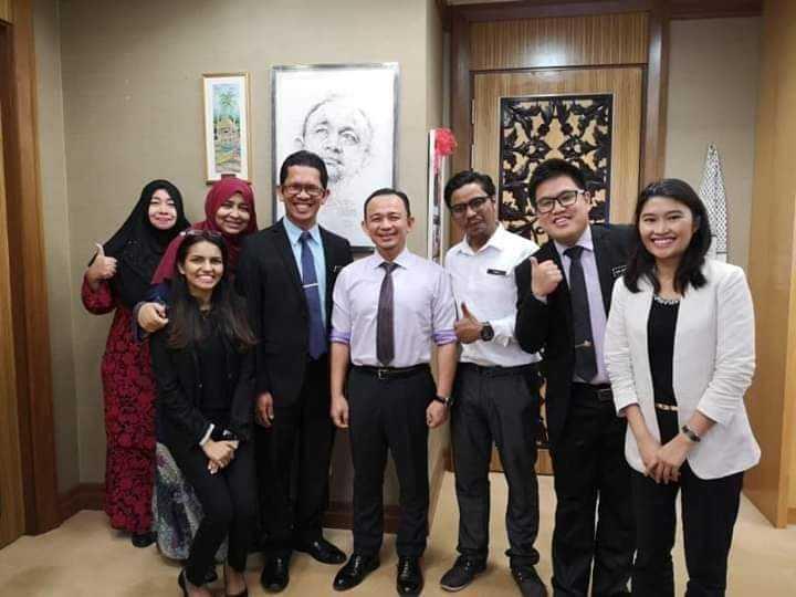 Mohd Fadli Salleh (third right) gives the thumbs up sign in a picture taken with former education minister Maszlee Malik, believed to be some time in 2018. Photo: Facebook