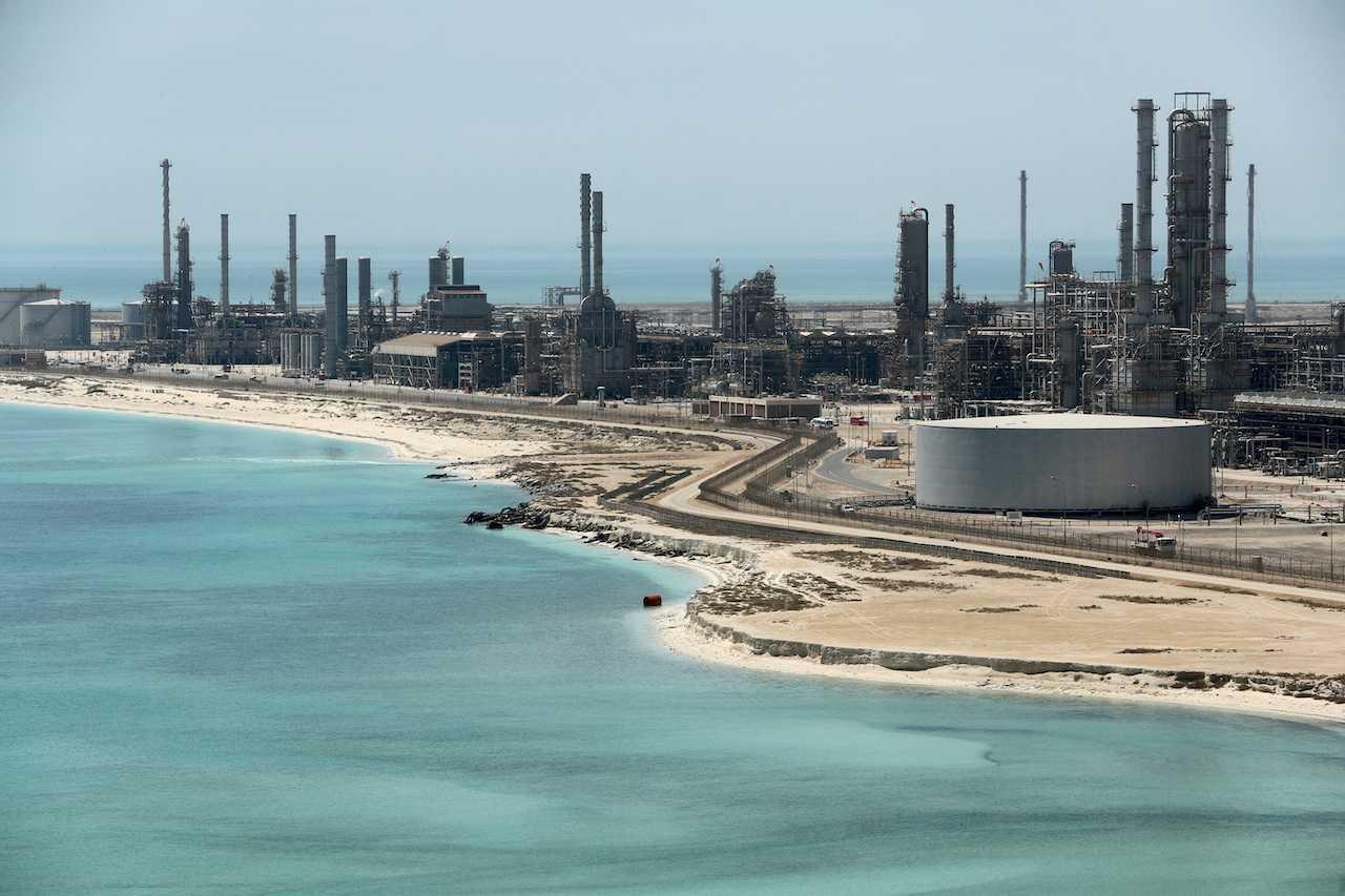 A general view of Saudi Aramco's Ras Tanura oil refinery and oil terminal in Saudi Arabia, May 21, 2018. Photo: Reuters