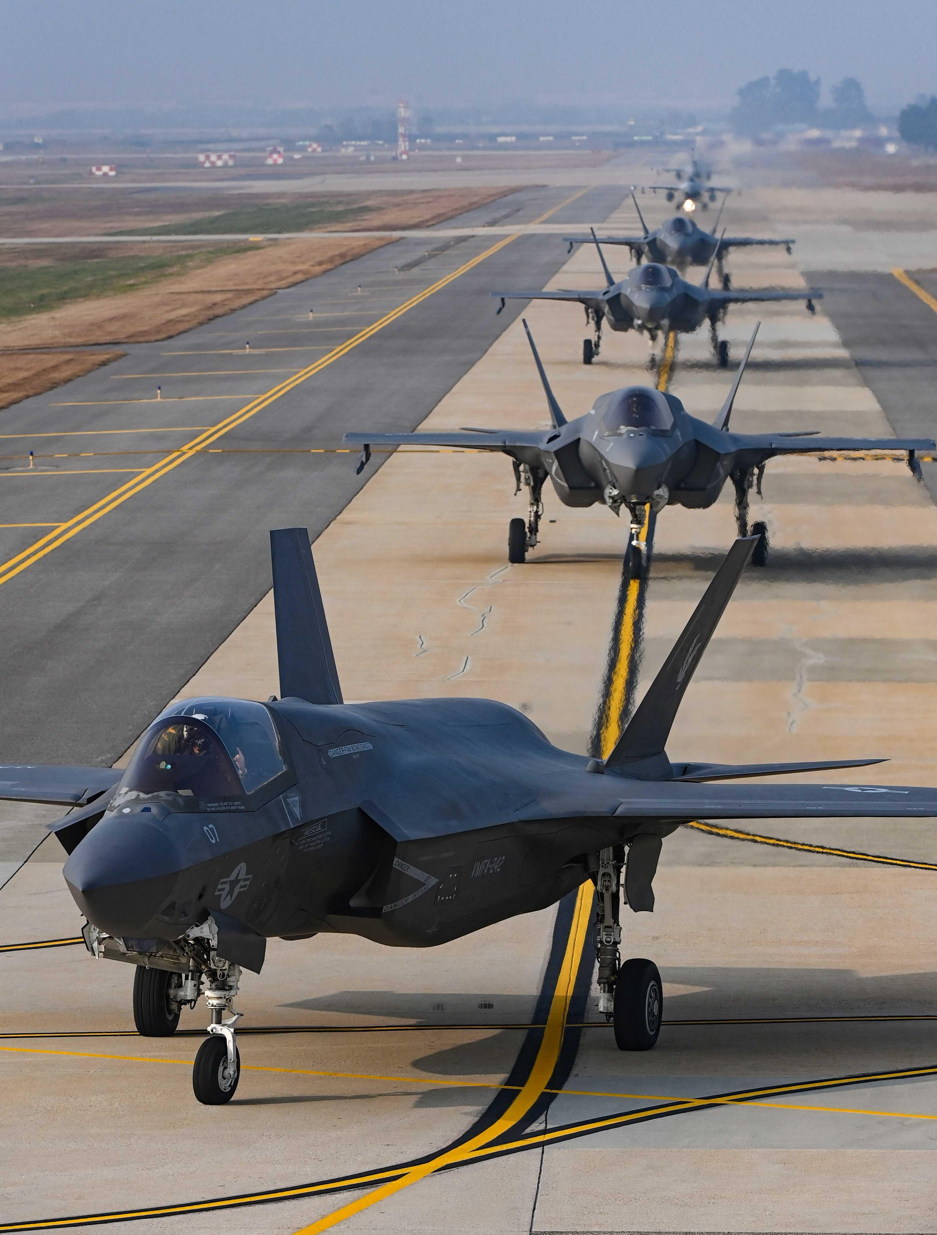 US Airforce' F-35B fighter jets take part in Vigilant Storm joint air drills South Korean and US at an airbase in Gunsan, South Korea, Nov 2. Photo: Reuters