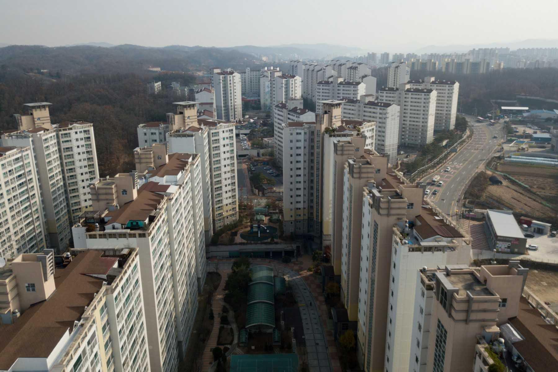 Kawasan perumahan baru di kawasan Andong, berhampiran Seoul di Korea Selatan. Gambar: AFP