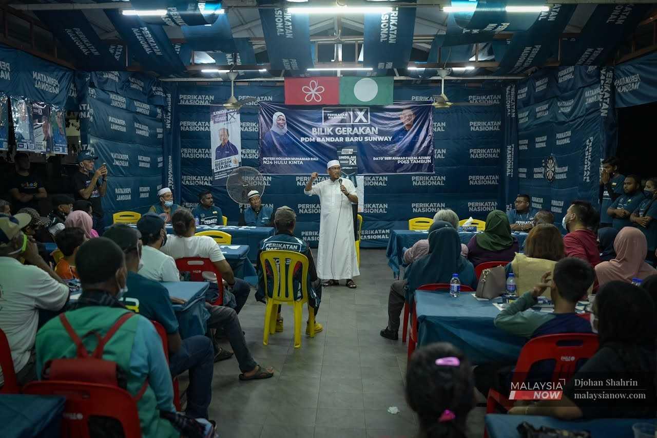 Perikatan Nasional's candidate in Tambun, Ahmad Faizal Azumu, speaks at a ceramah in Bandar Sunway Tambun.