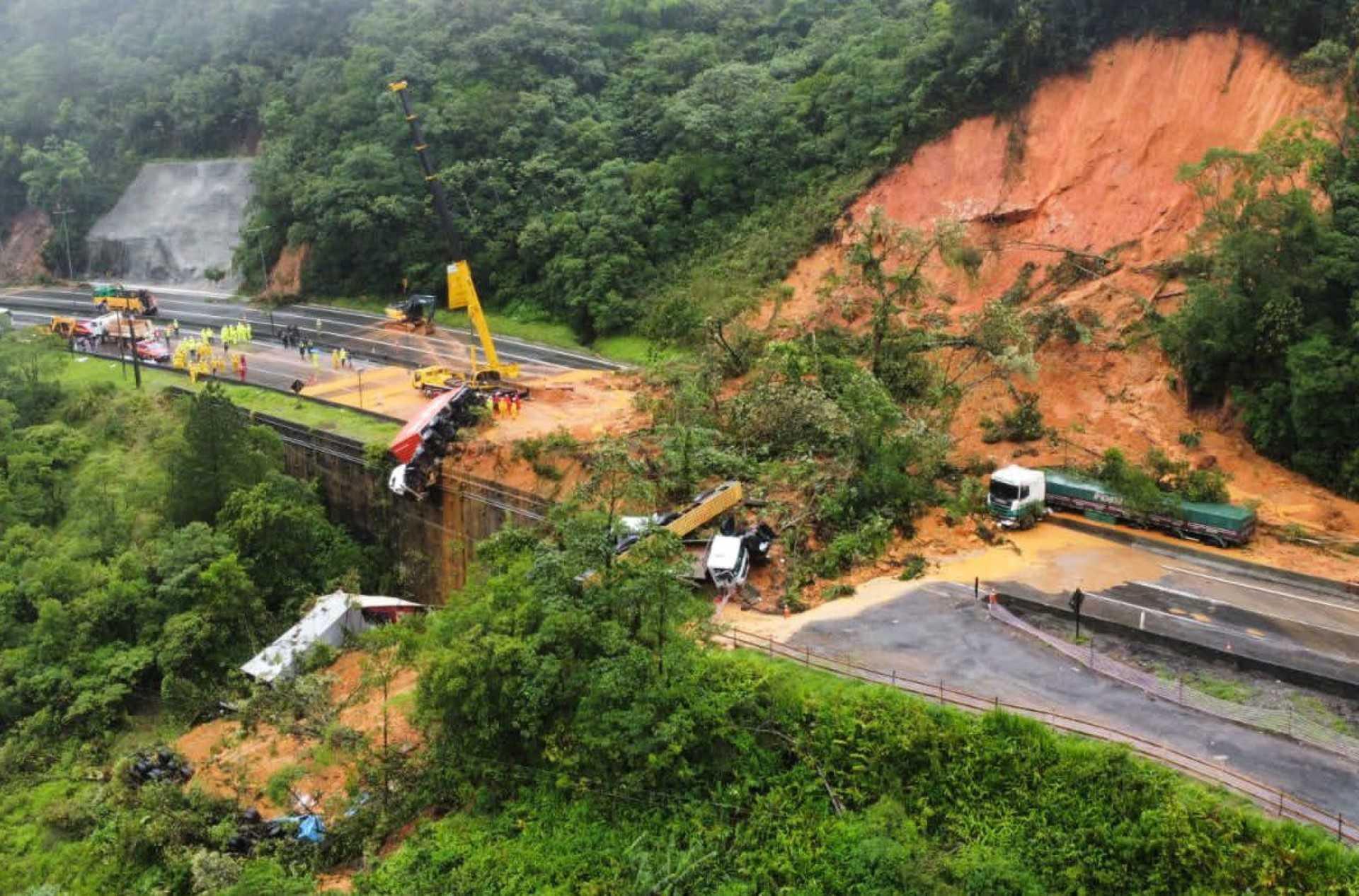This handout picture released by the Santa Catarina Fire Department shows the BR-367 highway blocked after a landslide in Guaratuba, Parana state, Brazil, on Nov 30. Photo: AFP