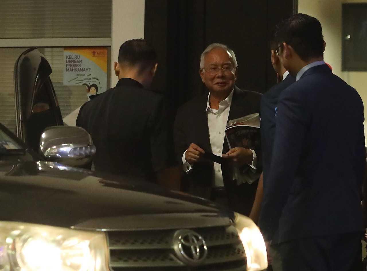 Bekas perdana menteri Najib Razak di Istana Kehakiman Putrajaya pada 8 Disember. Gambar: Bernama