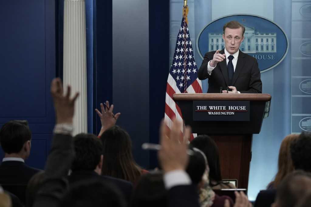 Penasihat Keselamatan Negara AS Jake Sullivan menjawab pertanyaan wartawan dalam taklimat harian di Rumah Putih, Washington DC pada 12 Disember. Gambar: AFP