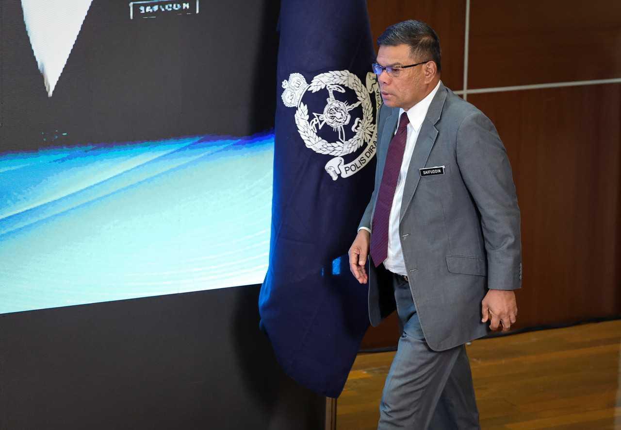 Menteri Dalam Negeri Saifuddin Nasution kini menjadi sasaran kecaman susulan kenyataannya yang berkata Akta Kesalahan Keselamatan atau Sosma tidak akan dikaji semula. Gambar: Bernama