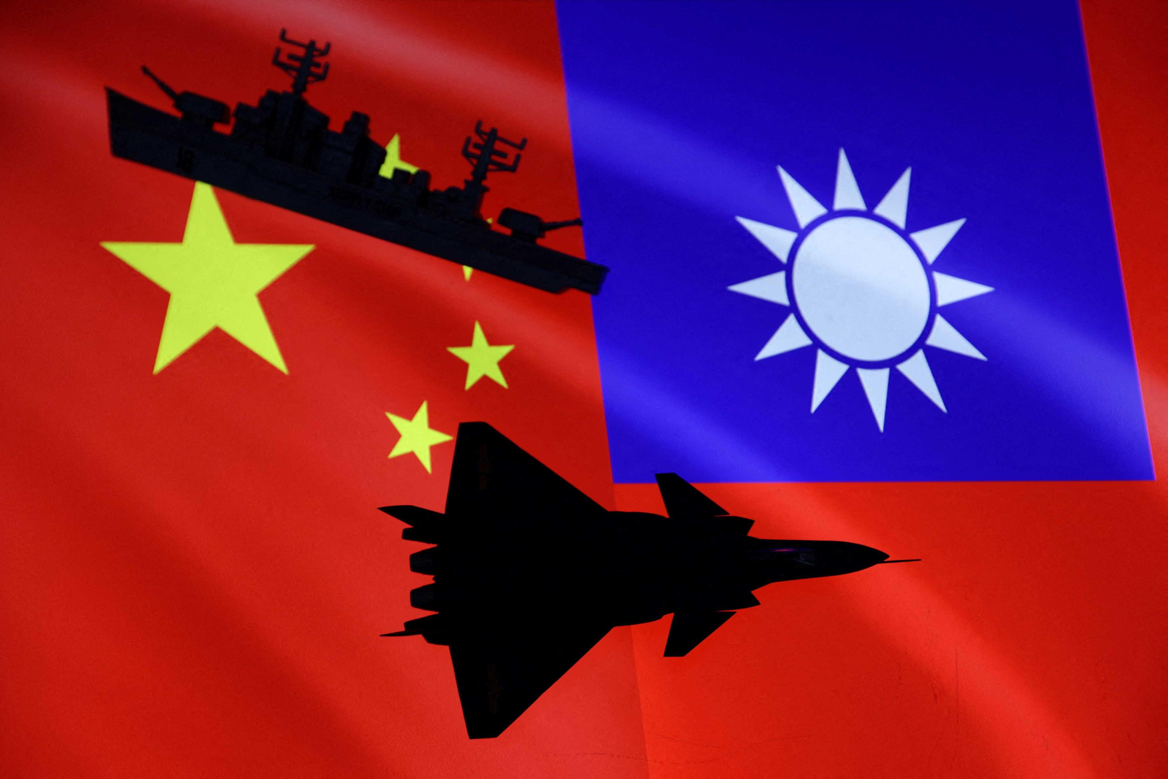 Gambar ilustrasi pesawat dan kapal tentera China yang mendekat Taiwan. Gambar: Reuters