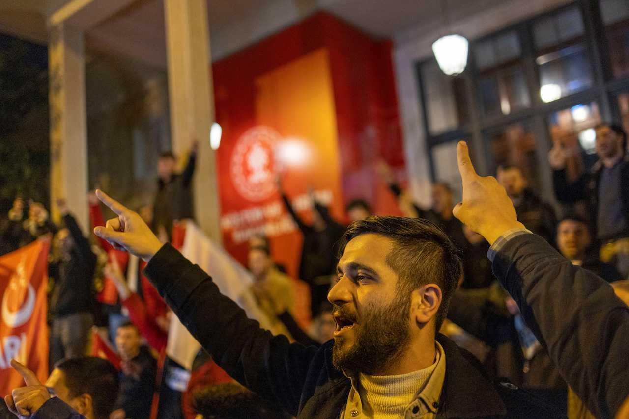 Protesters demonstrate in front of the Consulate General of Sweden after Rasmus Paludan, leader of Danish far-right political party Hard Line and who also has Swedish citizenship, burned a copy of the Quran near the Turkish embassy in Stockholm, in Istanbul, Turkey, Jan 21. Photo: Reuters