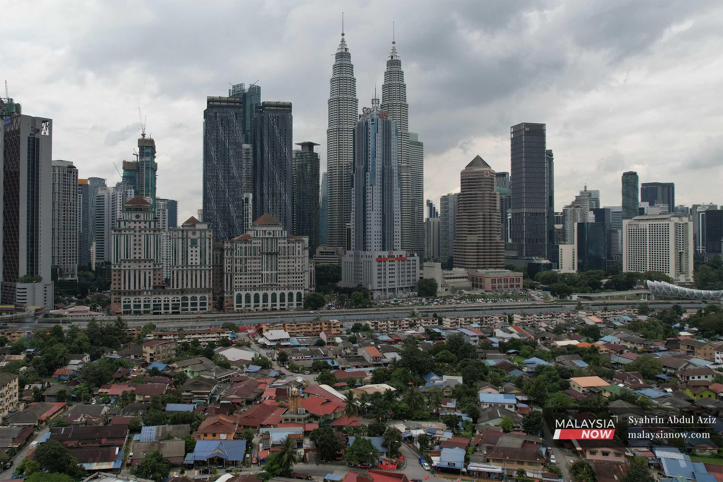 Pemandangan udara sebahagian dari Kampung Baru di Kuala Lumpur, 10 November 2020.
