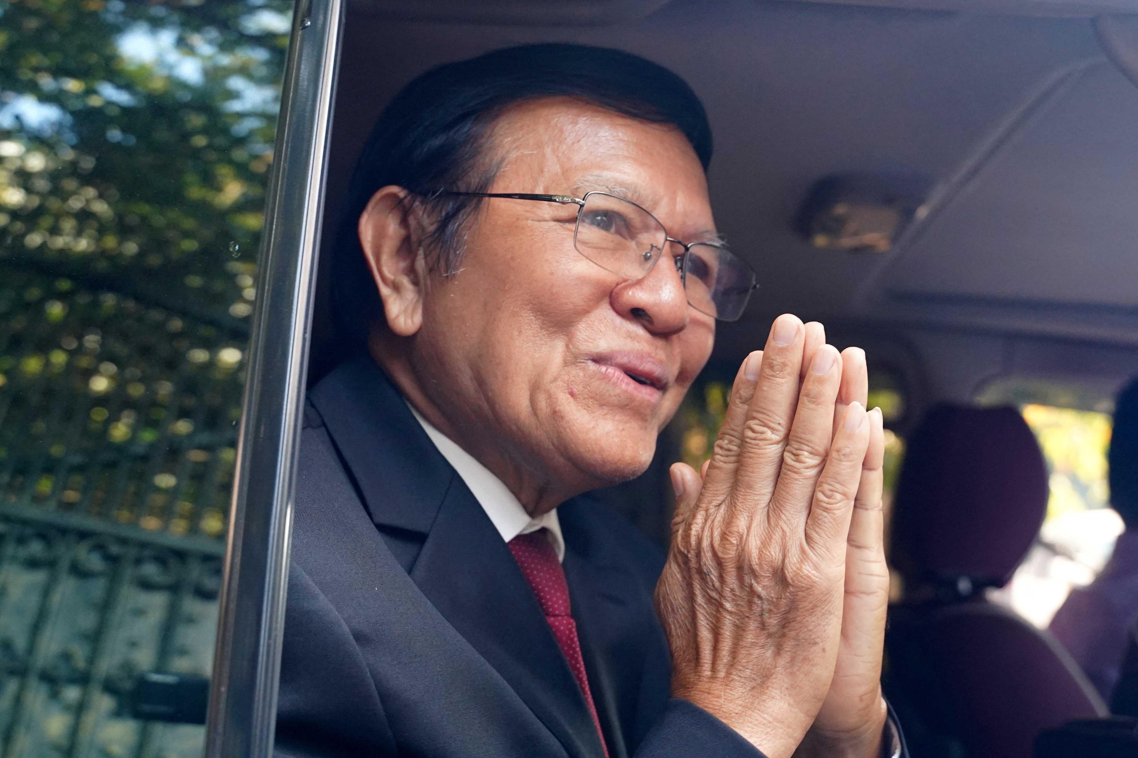 Former Cambodia National Rescue Party leader Kem Sokha leaves his house for the Phnom Penh Municipal Court for the hearing of the verdict in his treason case, in Phnom Penh, Cambodia, March 3. Photo: Reuters