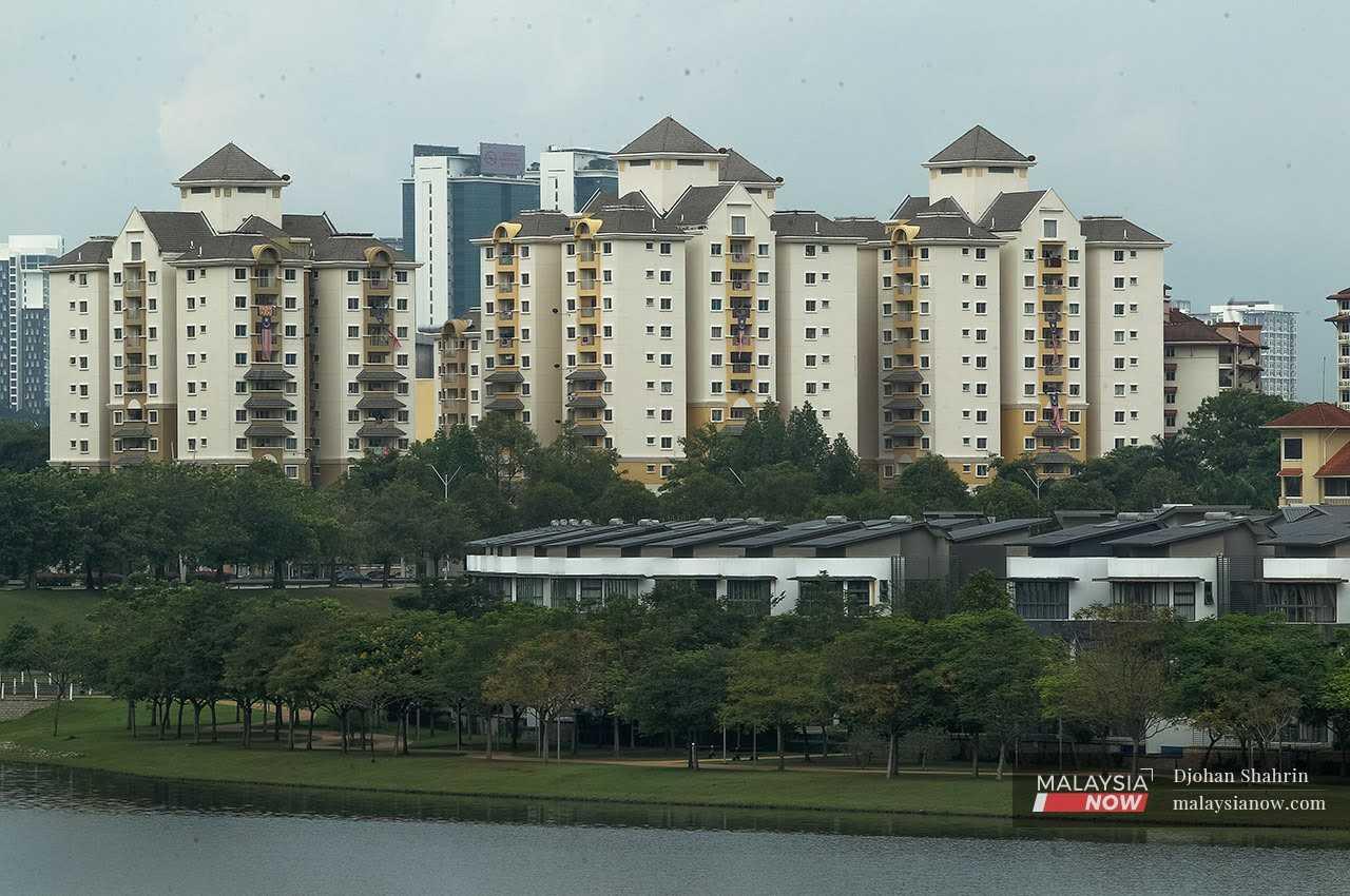 Residential units priced below RM300,000 in Putrajaya had previously been given a 30% discount in assessment, effective Jan 1 this year until a reassessment by Putrajaya Corporation.

