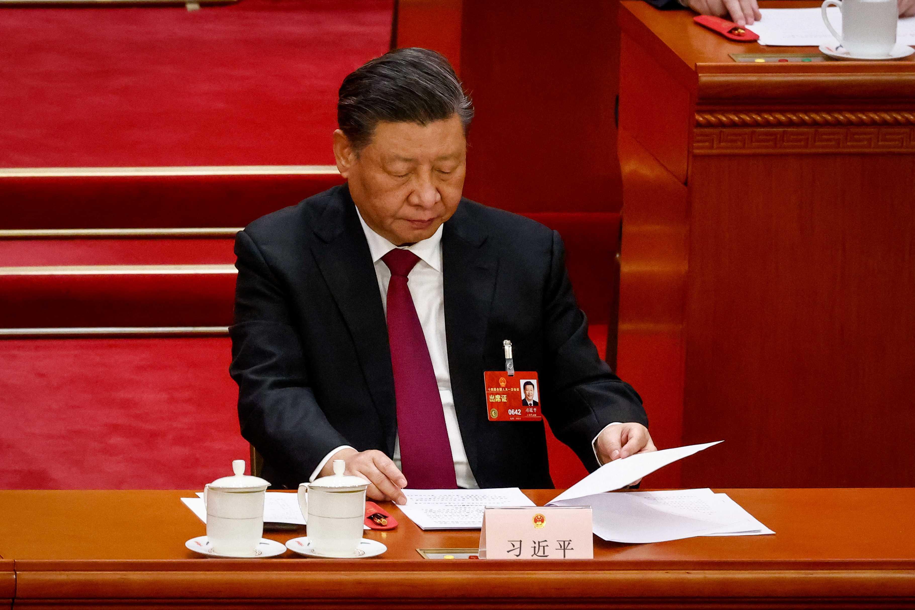 Presiden China Xi Jinping menghadiri sidang pleno ketiga Kongres Rakyat Kebangsaan (NPC) di Great Hall of the People, di Beijing, China, 10 Mac. Gambar: Reuters