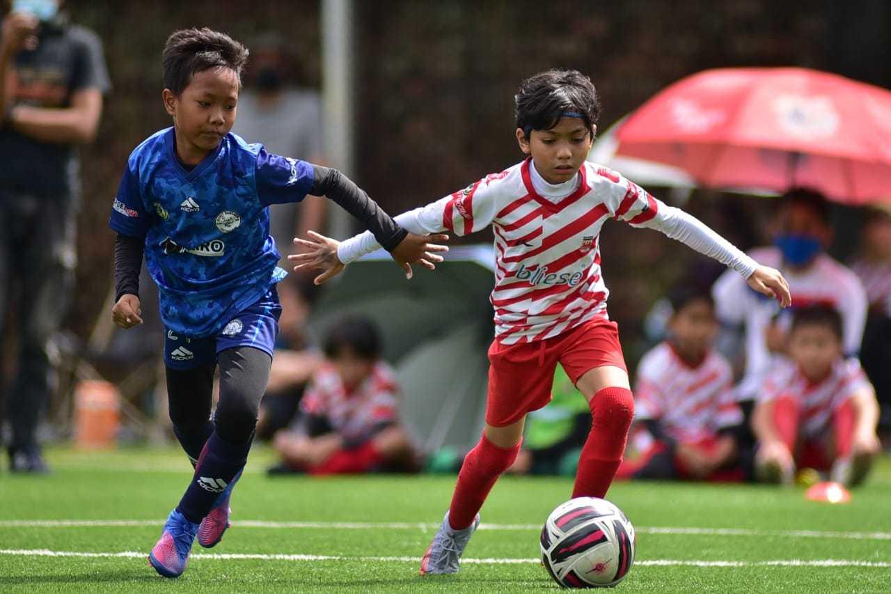 Azzad Athary Rafzan (right) in action at a Suparimau League 2022 game.