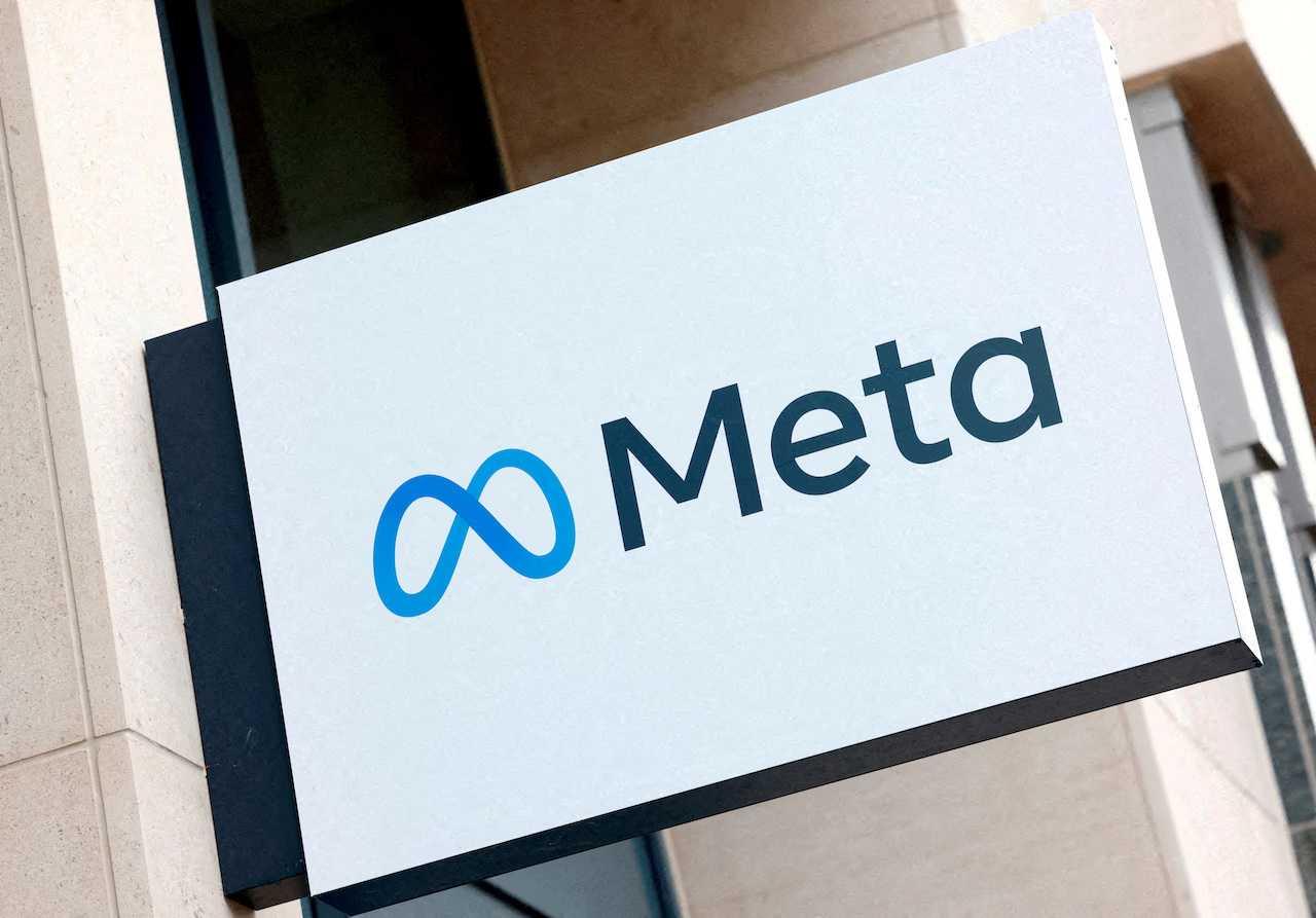 Logo kumpulan perniagaan Meta Platforms Inc dilihat di Brussels, Belgium pada 6 Disember 2022. Gambar: Reuters