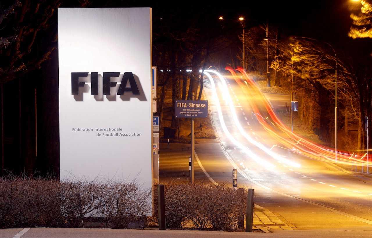A long exposure shows Fifa's logo near its headquarters in Zurich, Switzerland, Feb 27, 2022. Photo: Reuters