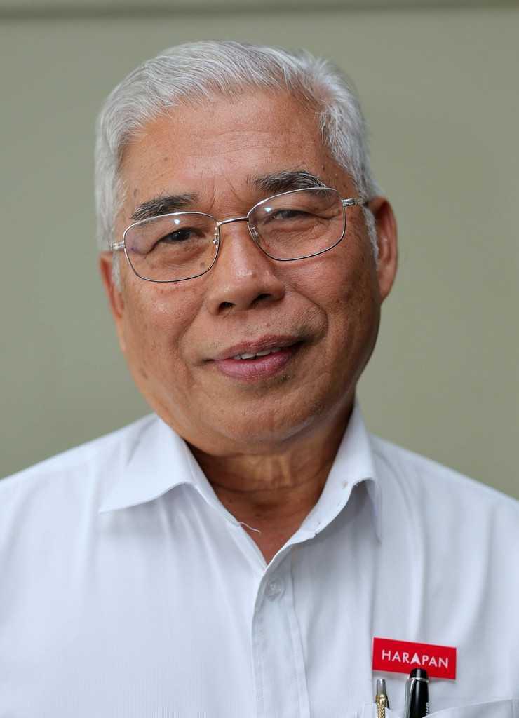 Ahli Parlimen Pasir Gudang Hassan Karim.