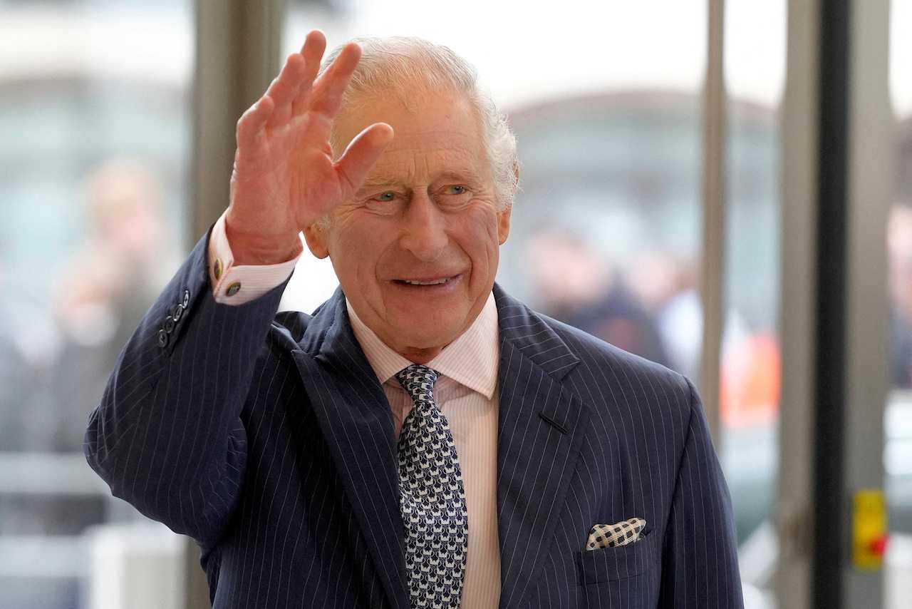 Britain's King Charles waves as he arrives for a visit to the new European Bank for Reconstruction and Development in London, Britain, March 23. Photo: Reuters