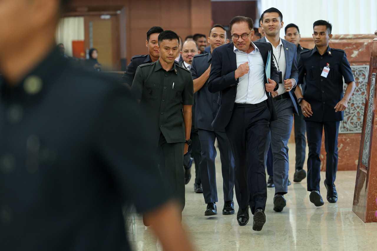Prime Minister Anwar Ibrahim at the Parliament building in Kuala Lumpur, March 28. Photo: Bernama