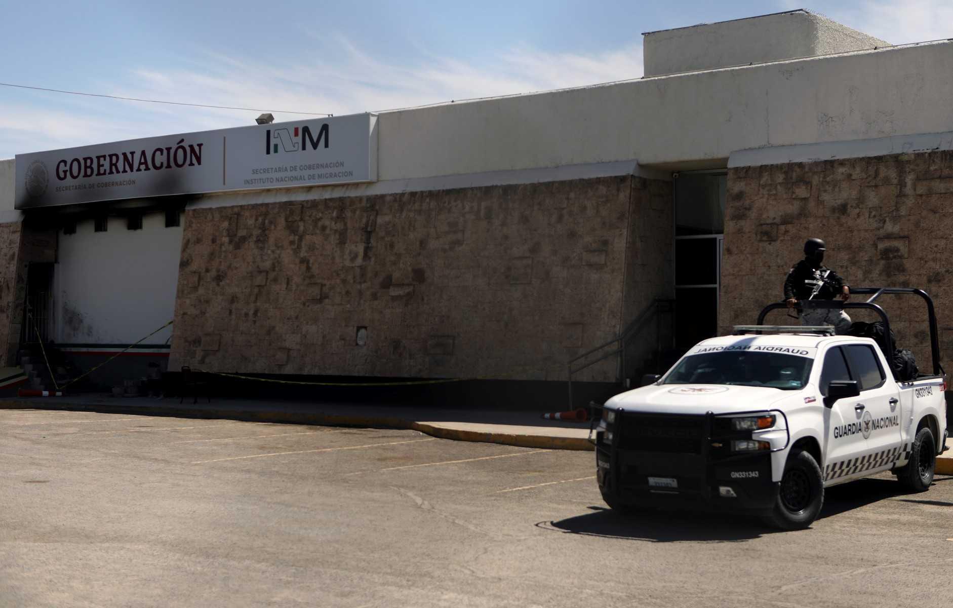 Members of the National Guard stand outside an immigration detention center in Ciudad Juarez, Chihuahua state, Mexico, on March 28. Photo: AFP