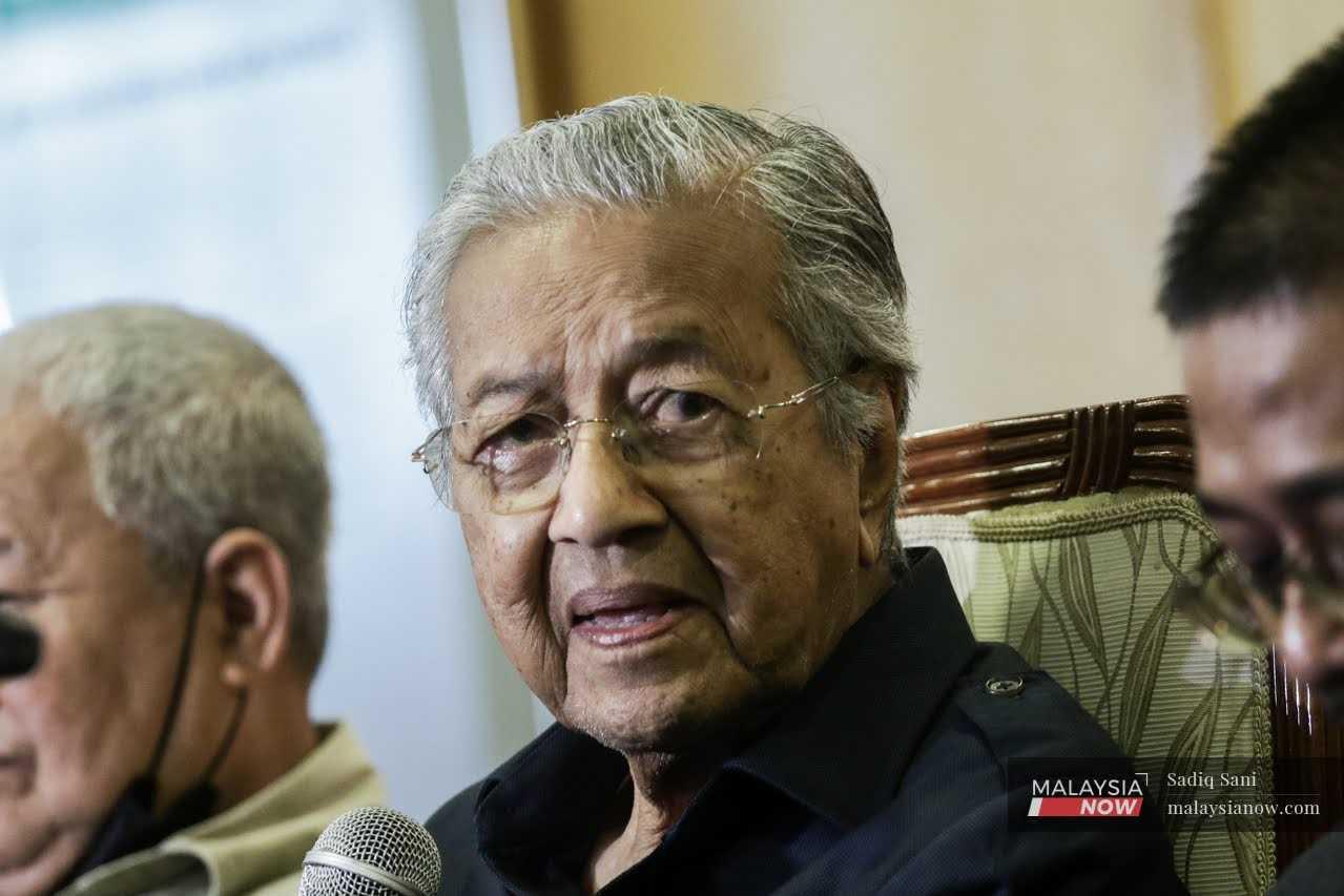 Bekas perdana menteri, Dr Mahathir Mohamad.