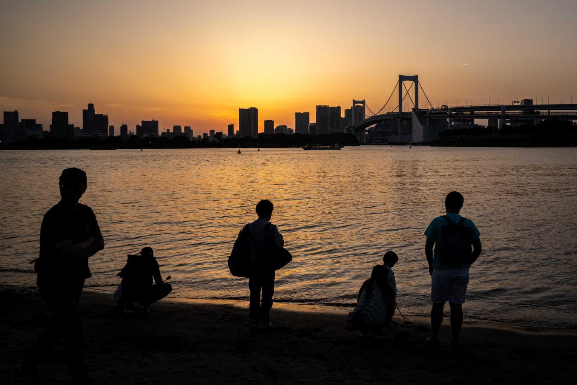 People visit Marine Park in Tokyo on May 4. Photo: AFP
