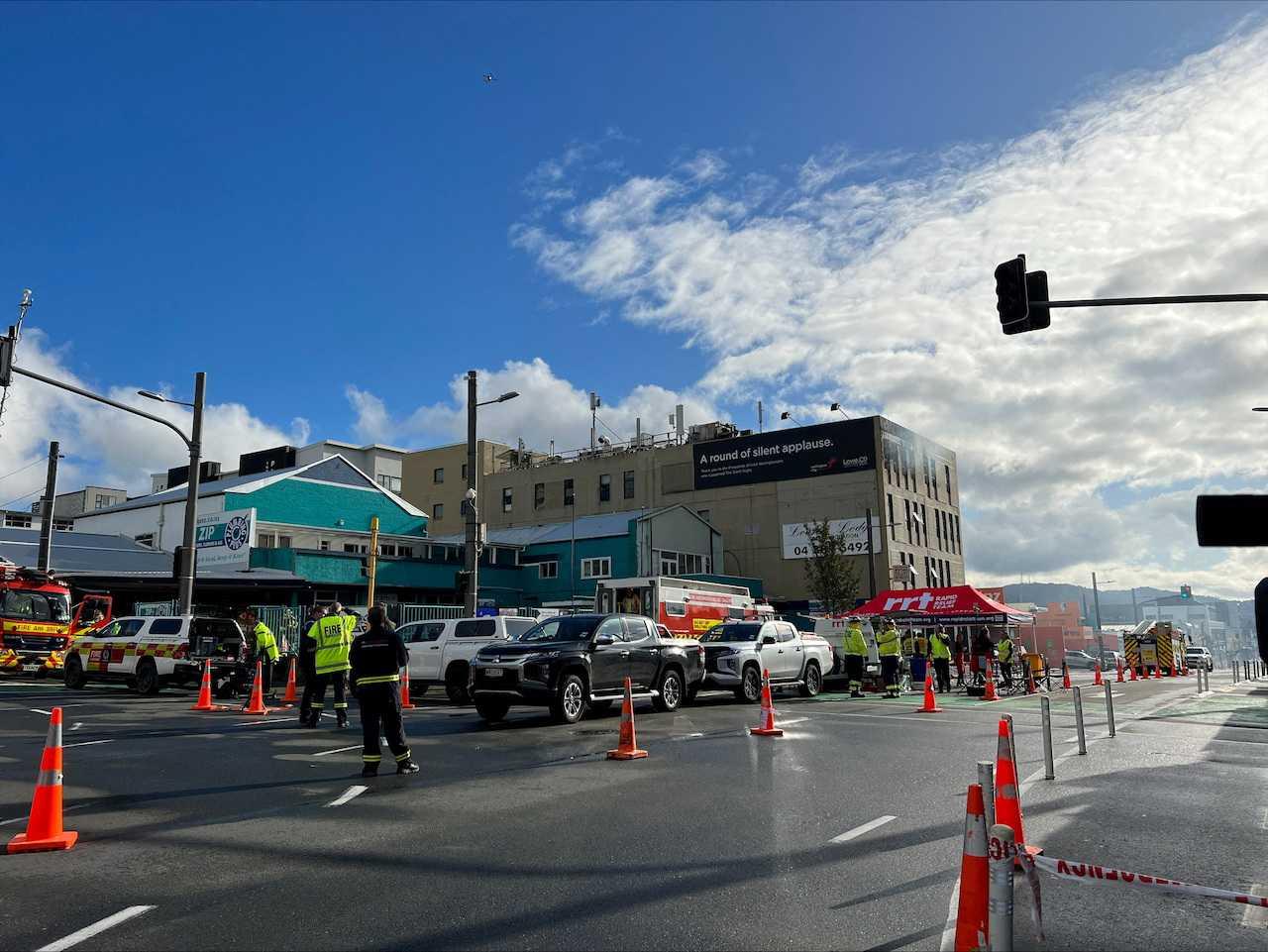 Fire and emergency crews work at the scene of a fire at the Loafers Lodge, in Wellington, New Zealand, May 16. Photo: Reuters
