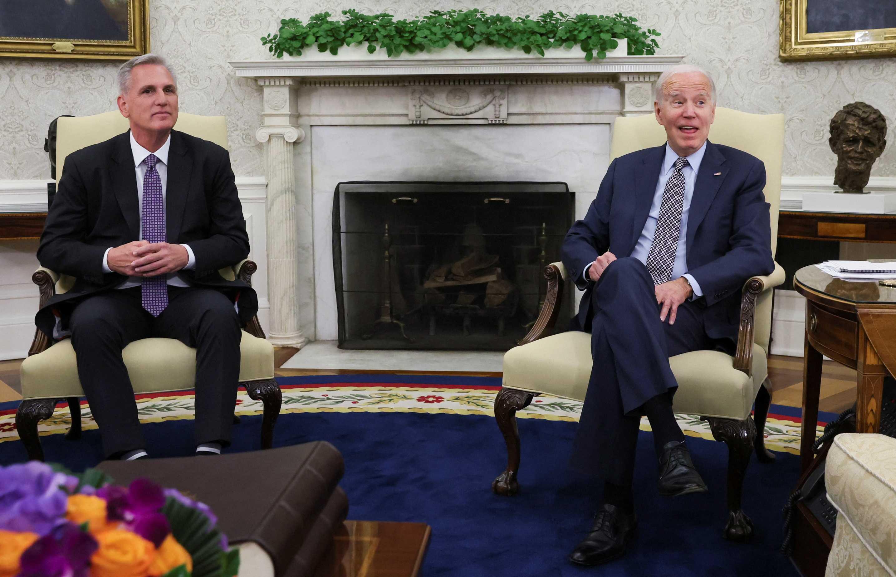 US President Joe Biden hosts debt limit talks with House Speaker Kevin McCarthy in the Oval Office at the White House in Washington, US, May 22. Photo: Reuters