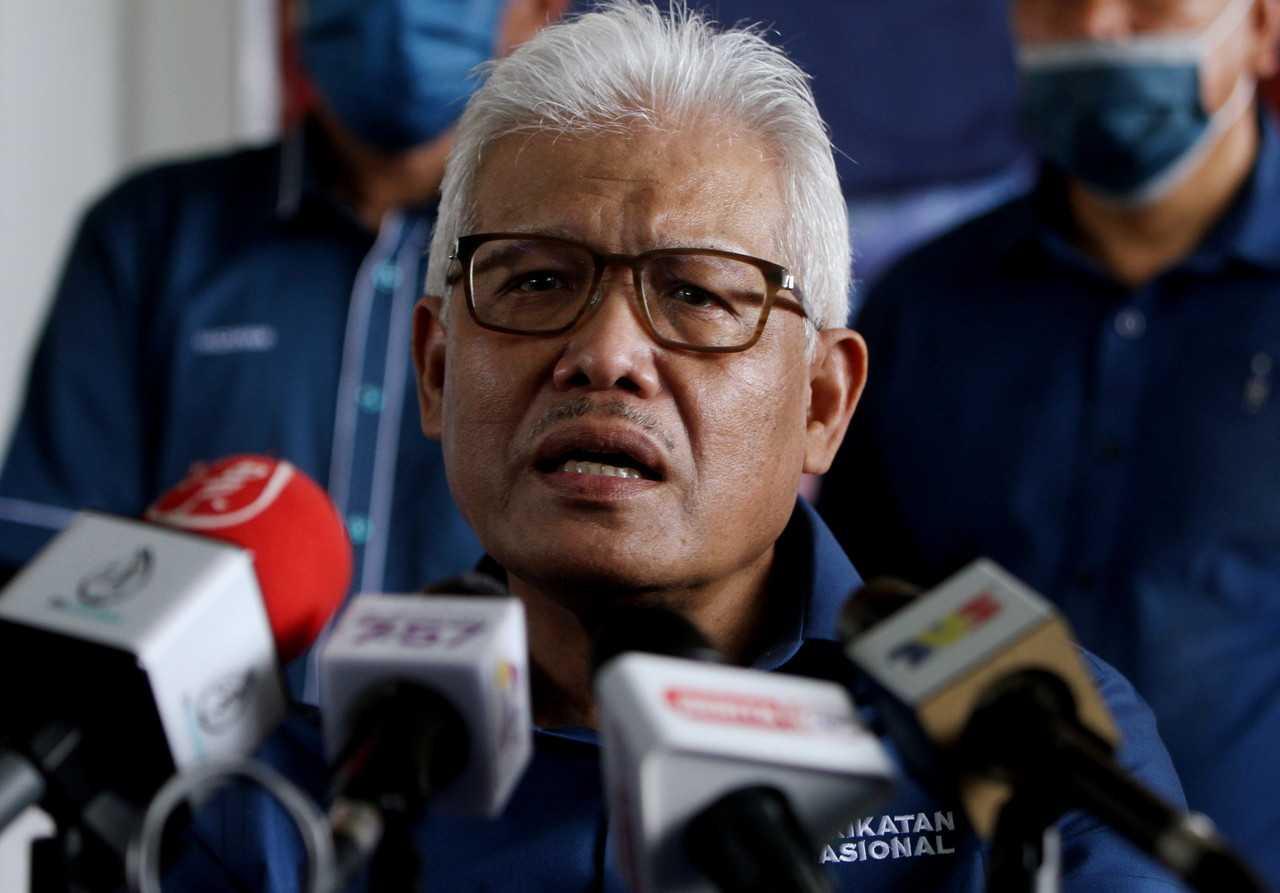 Opposition leader Hamzah Zainudin. Photo: Bernama