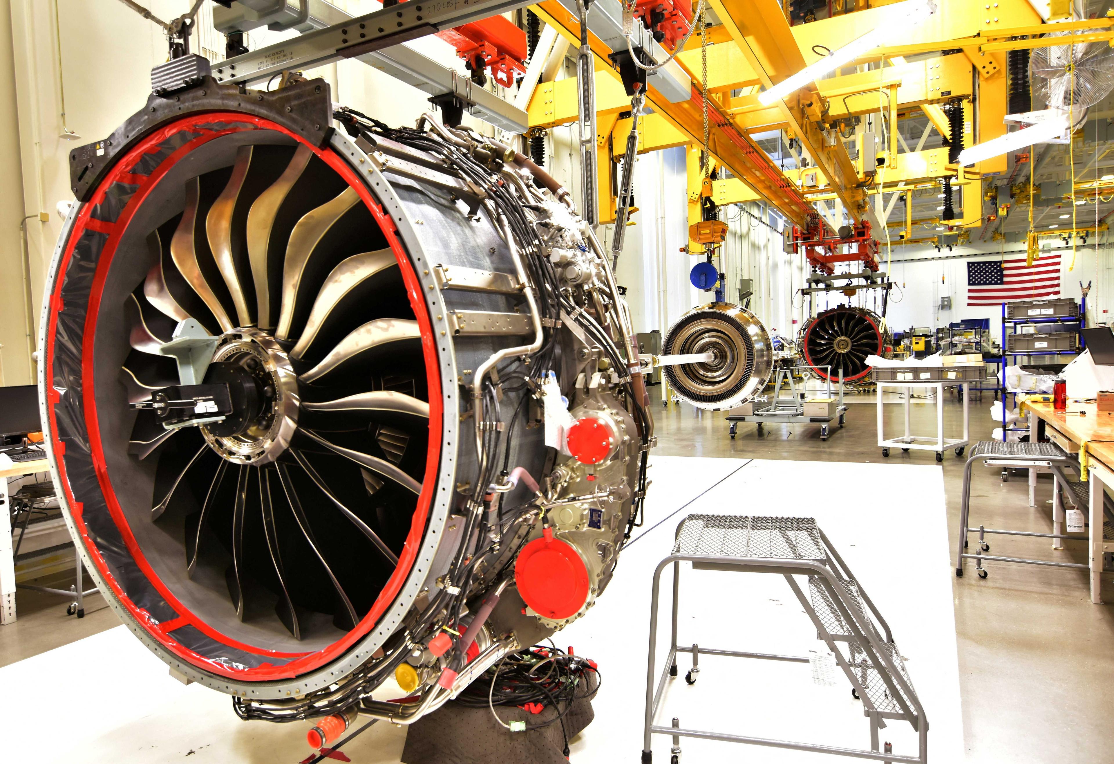 Technicians build Leap engines for jetliners at a new, highly automated General Electric (GE) factory in Lafayette, Indiana, US on March 29, 2017. Photo: Reuters