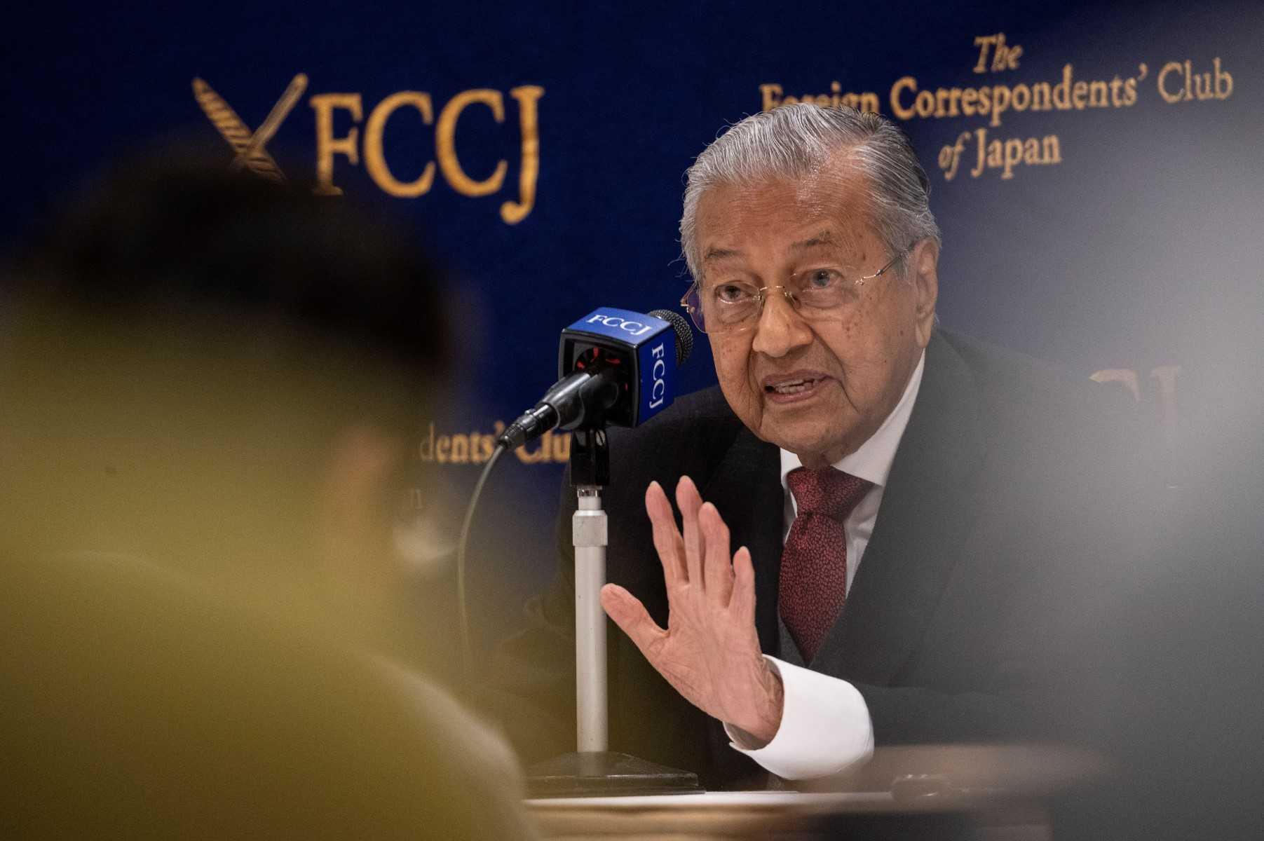 Former prime minister Dr Mahathir Mohamad takes part in a question-and-answer session at the Foreign Correspondents' Club of Japan during his visit to Tokyo on May 24. Photo: AFP
