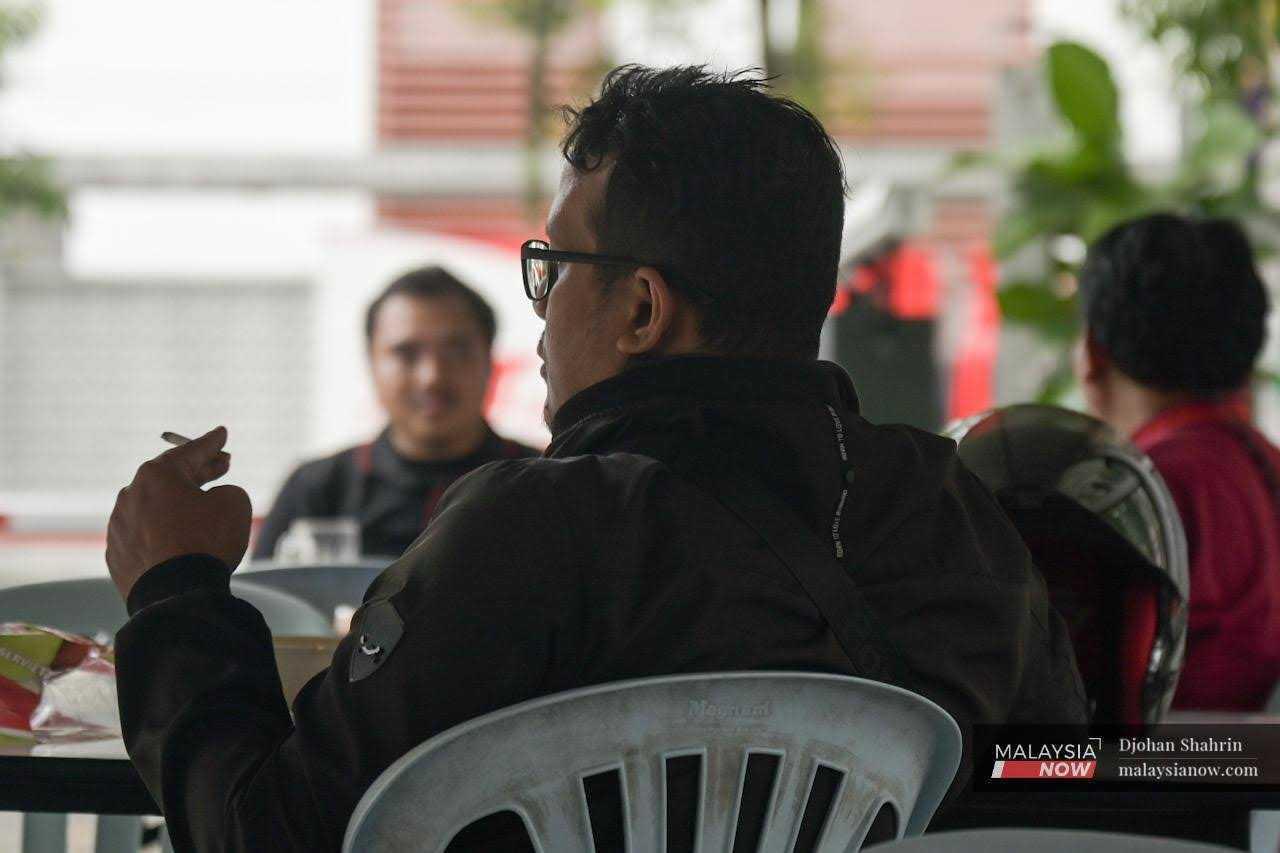 If passed, the Tobacco Product and Smoking Control Bill 2022 will criminalise the consumption of any tobacco product or substitute tobacco product by those born after 2007.