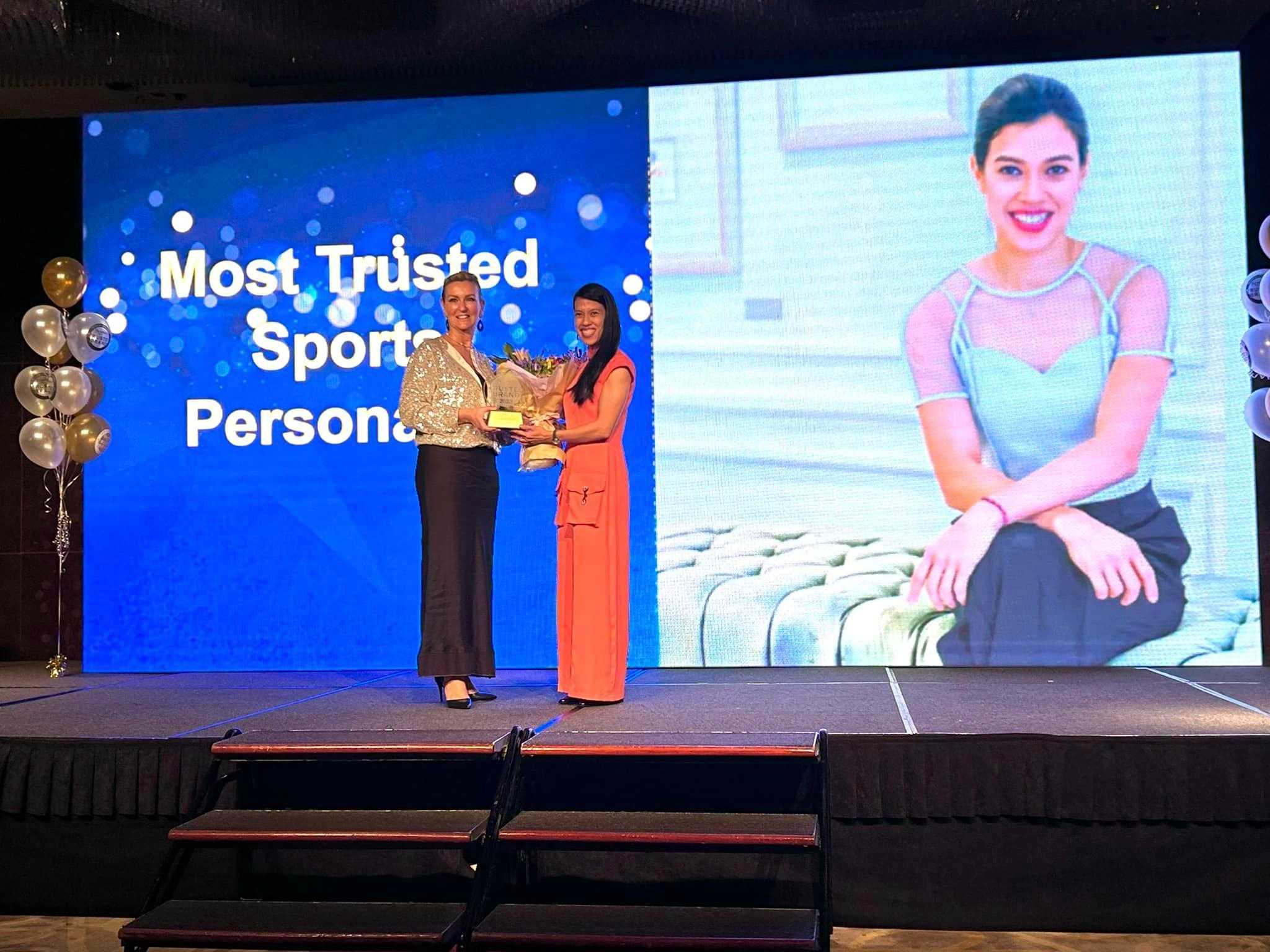 Former national squash player Nicol David receives Reader's Digest Malaysia's 'Most Trusted Sports Personality in Malaysia 2023' award, June 8. Photo: Facebook